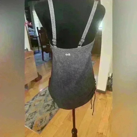 TYR Women’s Size 8 Swim DRESS ONE PIECE- Drawstring Sides — NWOT - Picture 4 of 9